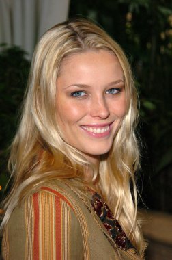 Kiera chaplin, ccf tsunami yardım bayanlar öğle, dört mevsim hotel, beverly hills, ca 03-22-05