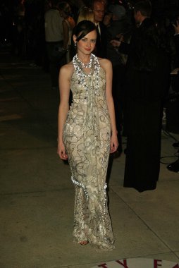 Alexis bledel chopard ve elton john, oscar sonra parti, Pasifik Tasarım Merkezi, Batı los angeles, ca 05-02-27