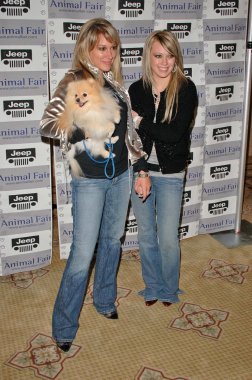 Jeep yaygaracı saat ve Febreze evde beslenen hayvan moda defilesi