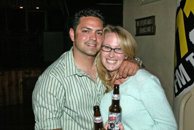 Evrensel citywalk St patrick's günü pub tarama