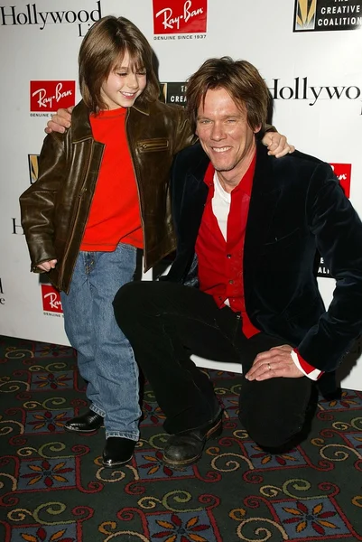 Le Ray-Ban Visionary Award 2005 rend hommage à Kevin Bacon — Photo