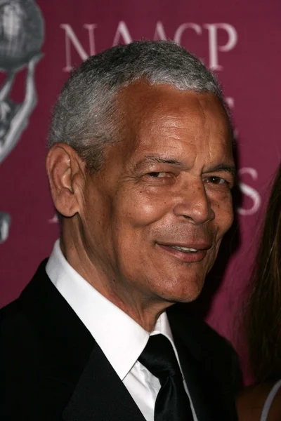 Julian Bond — Stockfoto