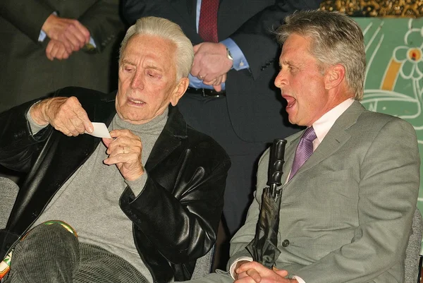 Jack Valenti Hand and Footprints Ceremony at Grauman's Chinese — Stock Photo, Image