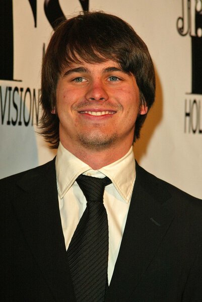 2nd Annual Young Hollywood Holiday Party