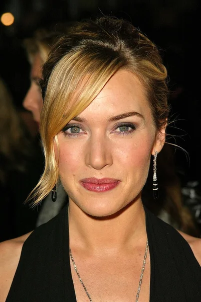 Kate Winslet at the 10th Annual Critics Choice Awards, Wiltern Theater, Los Angeles, CA 01-10-05 — Stock Photo, Image
