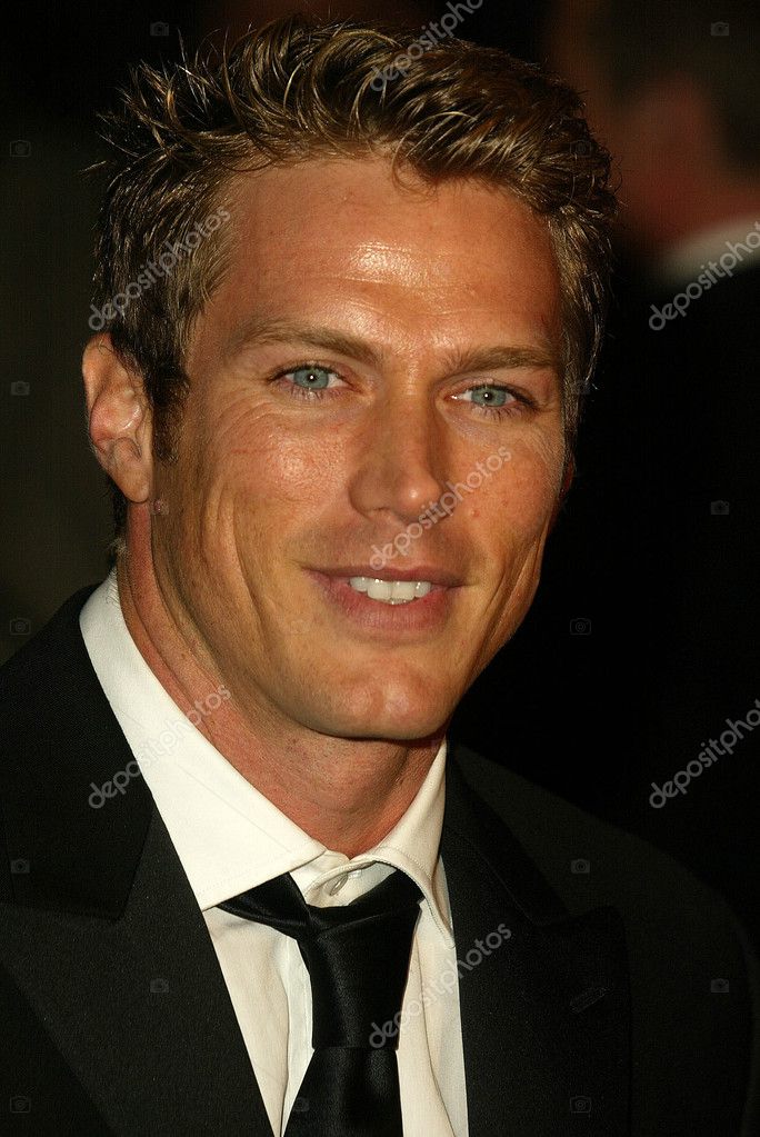 Jason Lewis Stock Editorial Photo © s_bukley 17077693