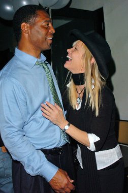 Julie mccullough'ın 40 doğum günü partisi