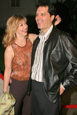 Sharon lawrence ve kocası tom
