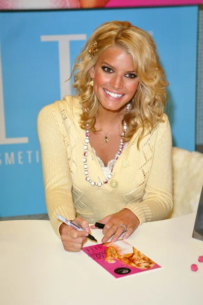 Jessica Simpson Em Loja — Fotografia de Stock