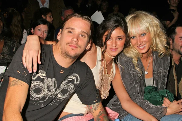 Sean Stewart, Caroline D 'Amore ja Kimberly Stewart — kuvapankkivalokuva