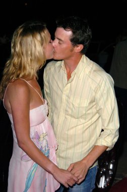 Kağıt dergisi 8 yıllık güzel