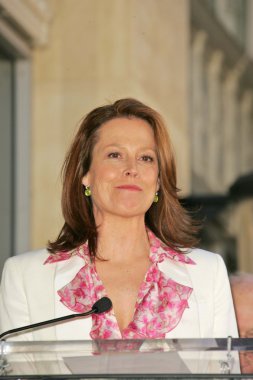 Sigourney Weaver