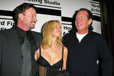 Howard iyi tiyatro açılış