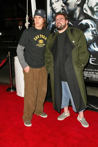 Kevin Smith and Jason Mewes At the Blade Trinity Los Angeles Premiere, Graumans Chinese Theatre, Hollywood, CA 12-07-04 — Stock Photo, Image
