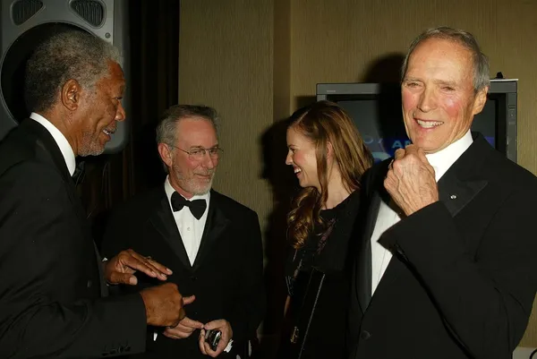 Morgan Freeman, Steven Spielberg, Hilary Swank e Clint Eastwood — Foto Stock