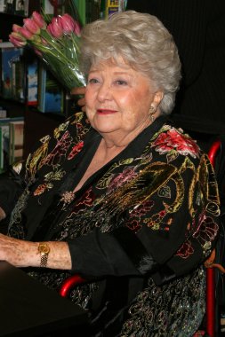 Dorothy köprüler görünüm ve kitap imza