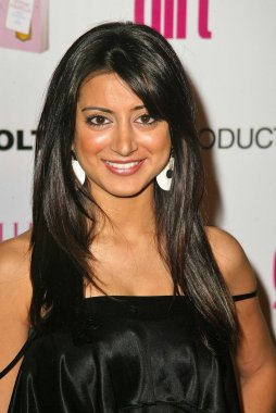 Noureen DeWulf