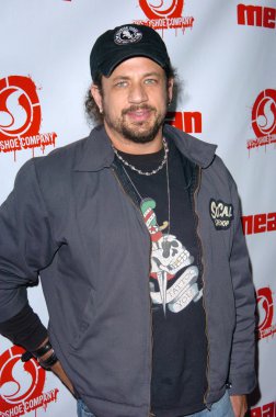 Dergisi lansmanı parti demek