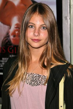 Willa holland
