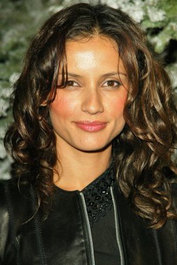 dergisinin 6 yıl yıldönümü partisi gösteriş yapmak