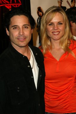 Jonathan baker ve victoria dolgun