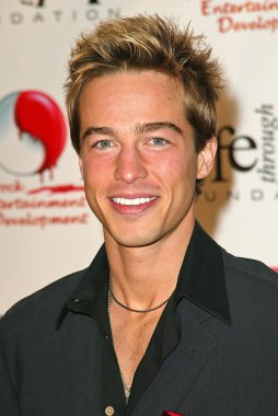Ryan Carnes