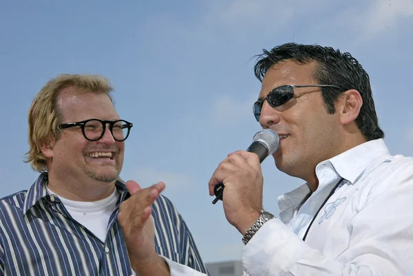 Drew Carey and Leo Quinones — Stock Photo, Image