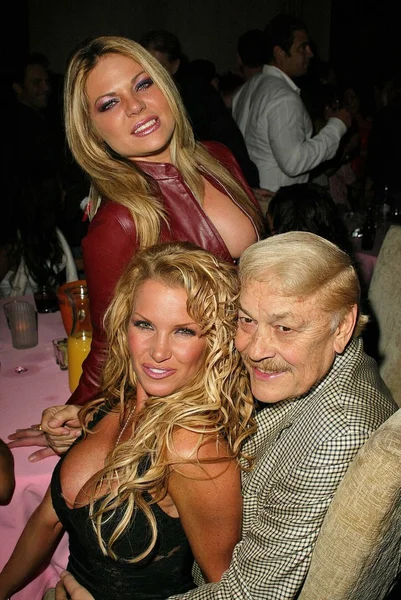 Shiloh McCormick, Tina Jordan e Jerry Buss — Foto Stock