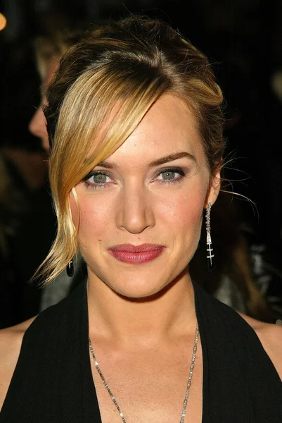 Kate Winslet en el 10º Annual Critics Choice Awards, Wiltern Theater, Los Angeles, CA 01-10-05 —  Fotos de Stock