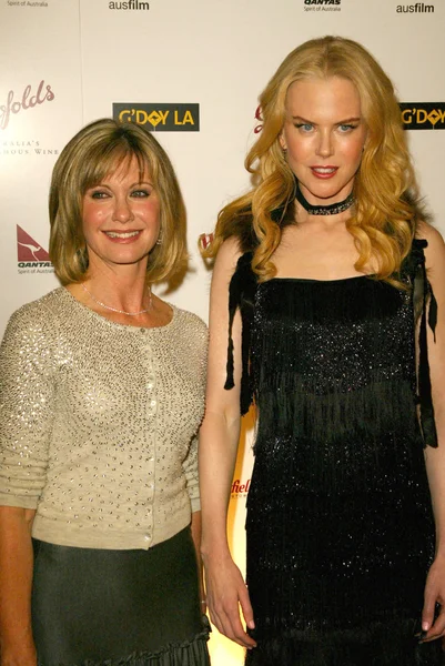 Olivia newton-john und nicole kidman — Stockfoto