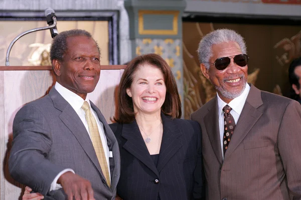 Sydney Poitier, Sherry Lansing e Morgan Freeman — Foto Stock
