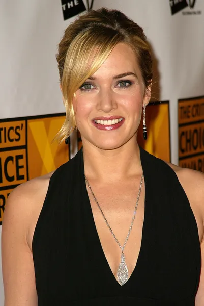 Kate Winslet at the 10th Annual Critics Choice Awards, Wiltern Theater, Los Angeles, CA 01-10-05 — Stock Photo, Image