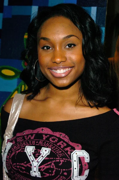 Angell Conwell — Photo