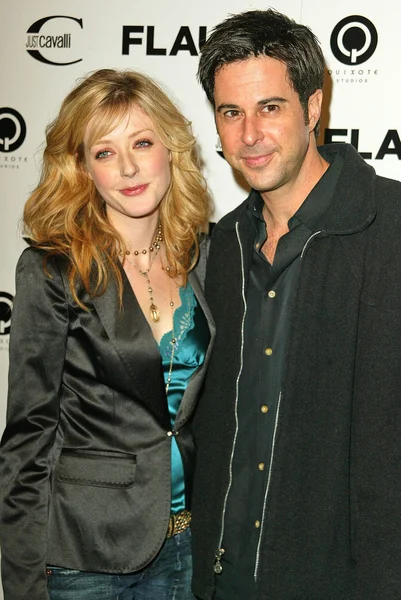 Jennifer finnigan i jonathan silverman — Zdjęcie stockowe