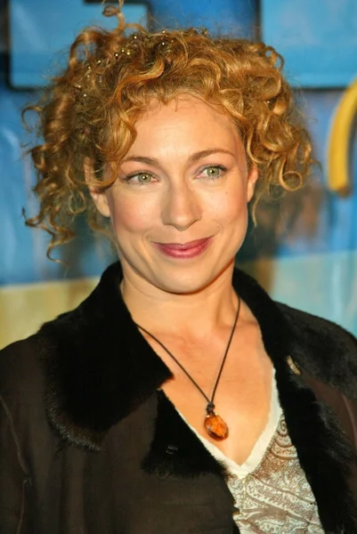 Alex Kingston ai Man and Woman of Style Awards, Barker Hangar, Santa Monica, CA 12-02-04 — Foto Stock