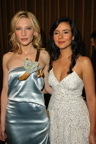 Cate Blanchett and Catalina Sandino Moreno — Stock Photo, Image