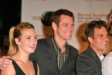 Kate winslet, jim carrey ve mark ruffalo