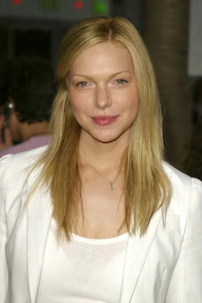 Laura prepon — Stockfoto