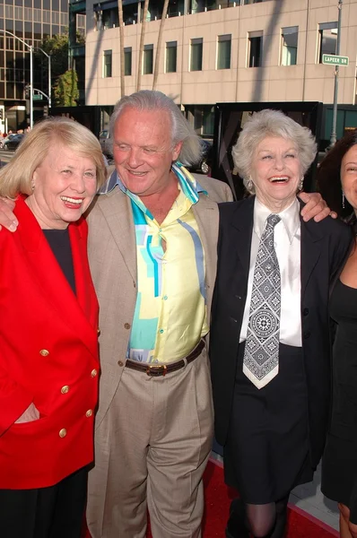 Liz Smith, Sir Anthony Hopkins e Elaine Stritch — Fotografia de Stock