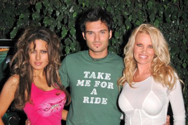 Kerri kasem, diego varas ve tina jordan