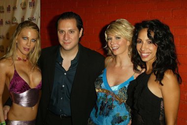 Brian wallos, tamie sheffield ve arkadaşlar