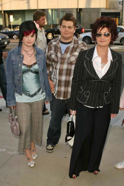 Kelly Osbourne, Jack Osbourne and Sharon Osbourne — Stock Photo, Image