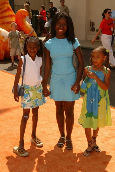 Camille Winbush y sus primos Zurie y Zakiyyah — Foto de Stock