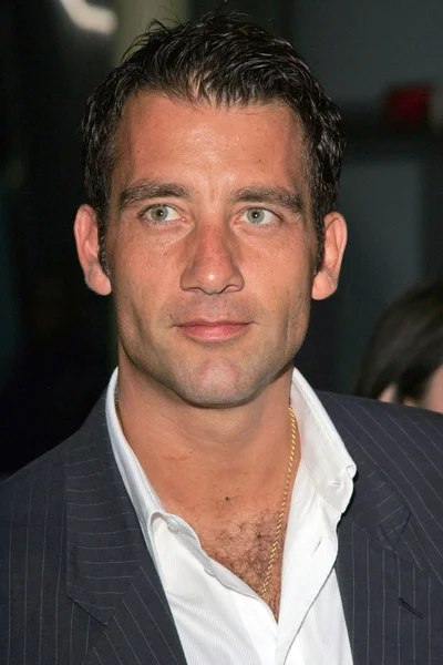 Clive owen — Stockfoto