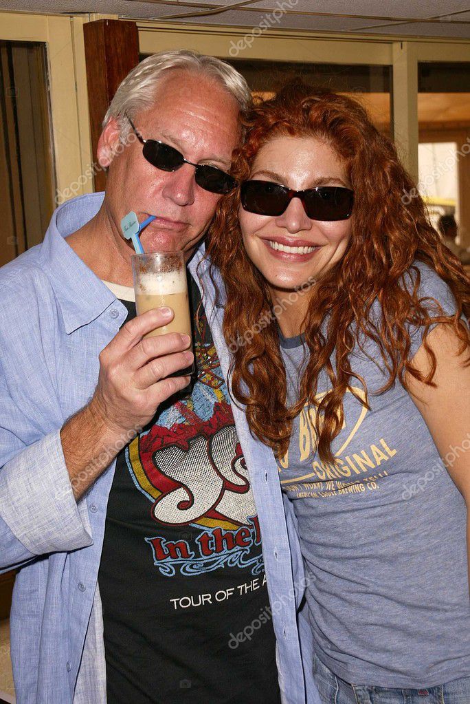 Director Shelley Jensen and Jenna Mattison Stock Editorial Photo © s