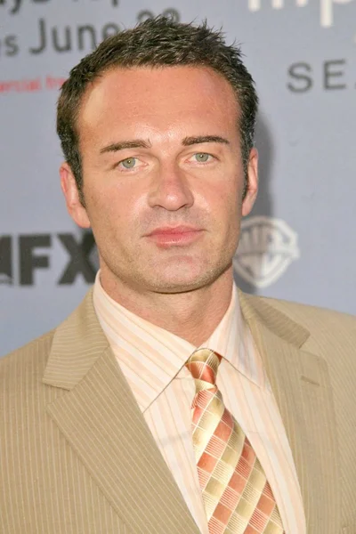 Julian McMahon — Stock Photo, Image