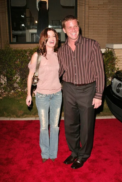 Laura Leighton e o marido Doug Savant — Fotografia de Stock