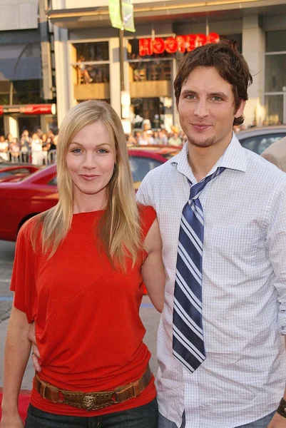 Jennie garth und ehemann peter facinelli — Stockfoto