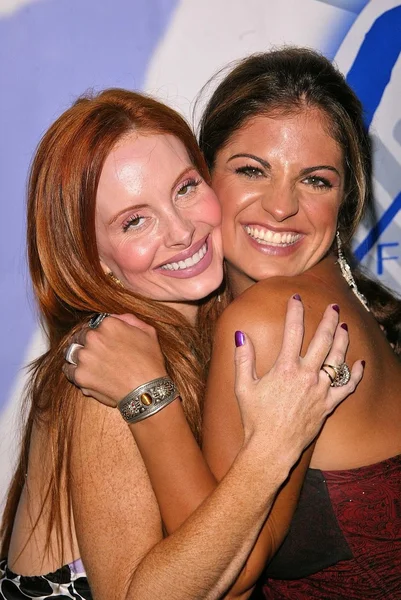 Phoebe Price and Bridgetta Tomarchio — Stock Photo, Image