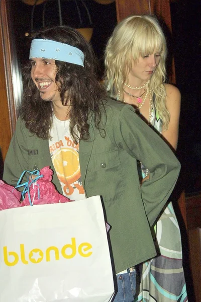 Cisco Adler e Kimberly Stewart — Foto Stock